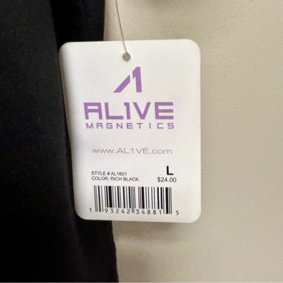 Alive Magnetics Sz L Rich Black Top Yoga Active Wear NWT - Picture 4 of 7